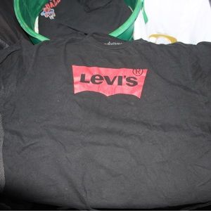 Levi T-Shirt